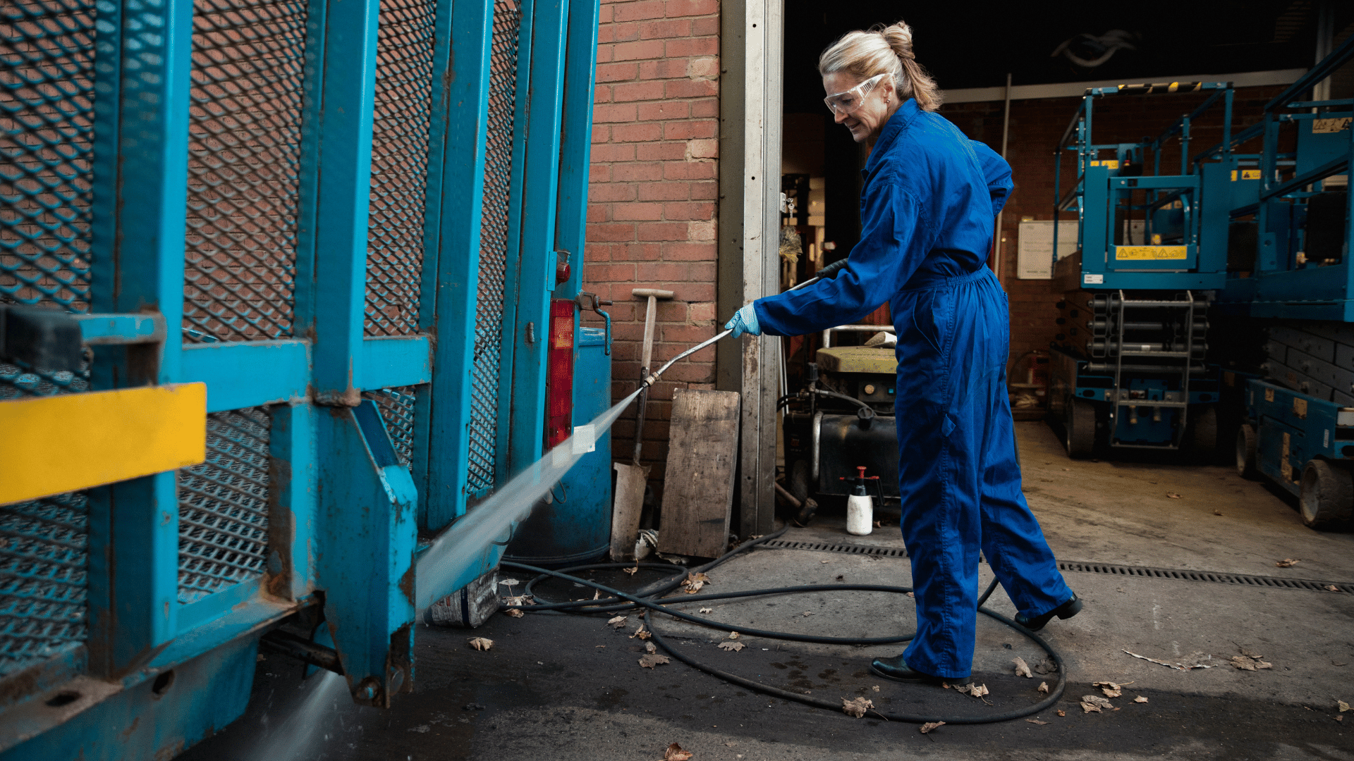 Industrial Cleaning - Al Ain